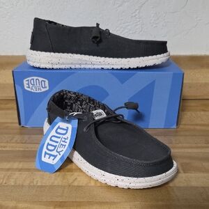 NWT " Hey Dude Wendy" Stretch Canvas Woman's Shoes Size 7 or 9